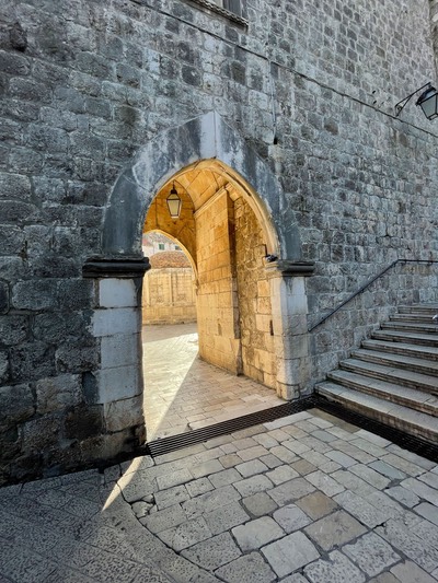 211105DubrovnikCityGate