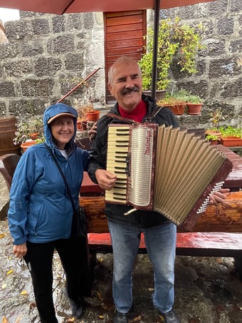 211108SplitAccordion