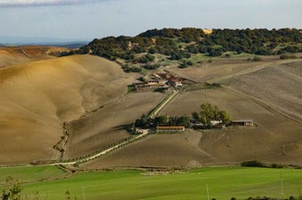 211114EtruscanTombsLandscape2